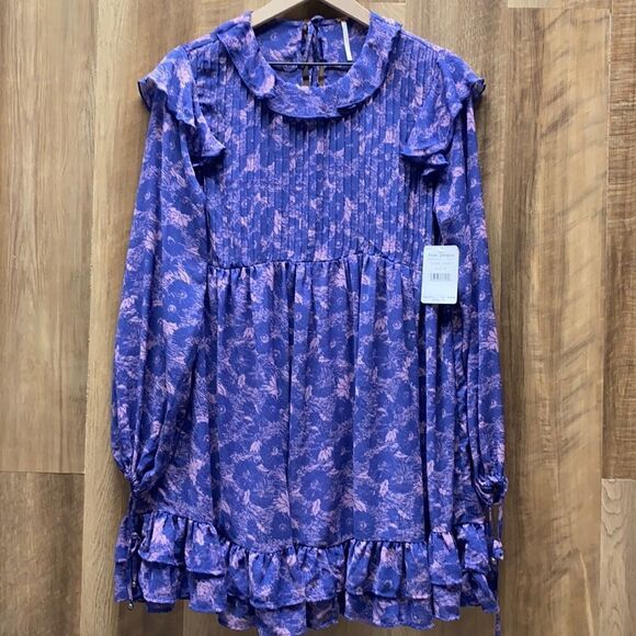 FREE PEOPLE - Beautiful Flowy Mini Dress - Picture 2 of 10